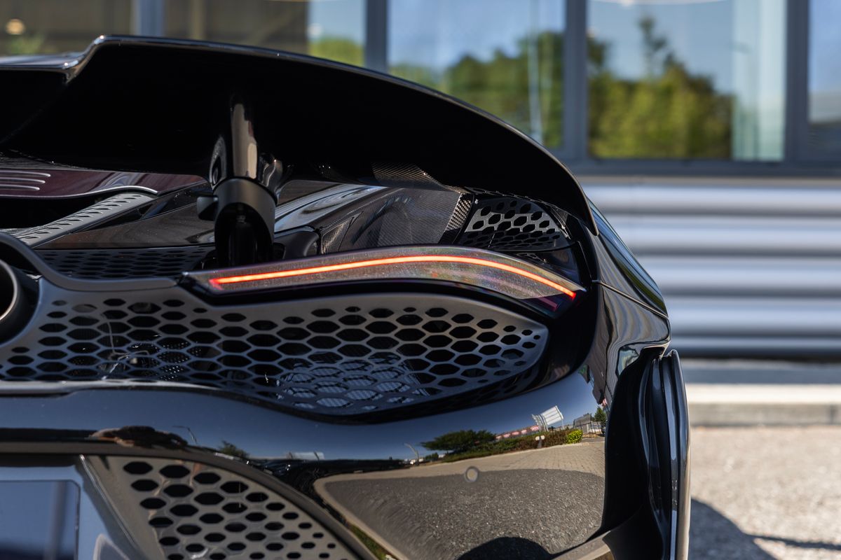2021 McLaren 765LT
