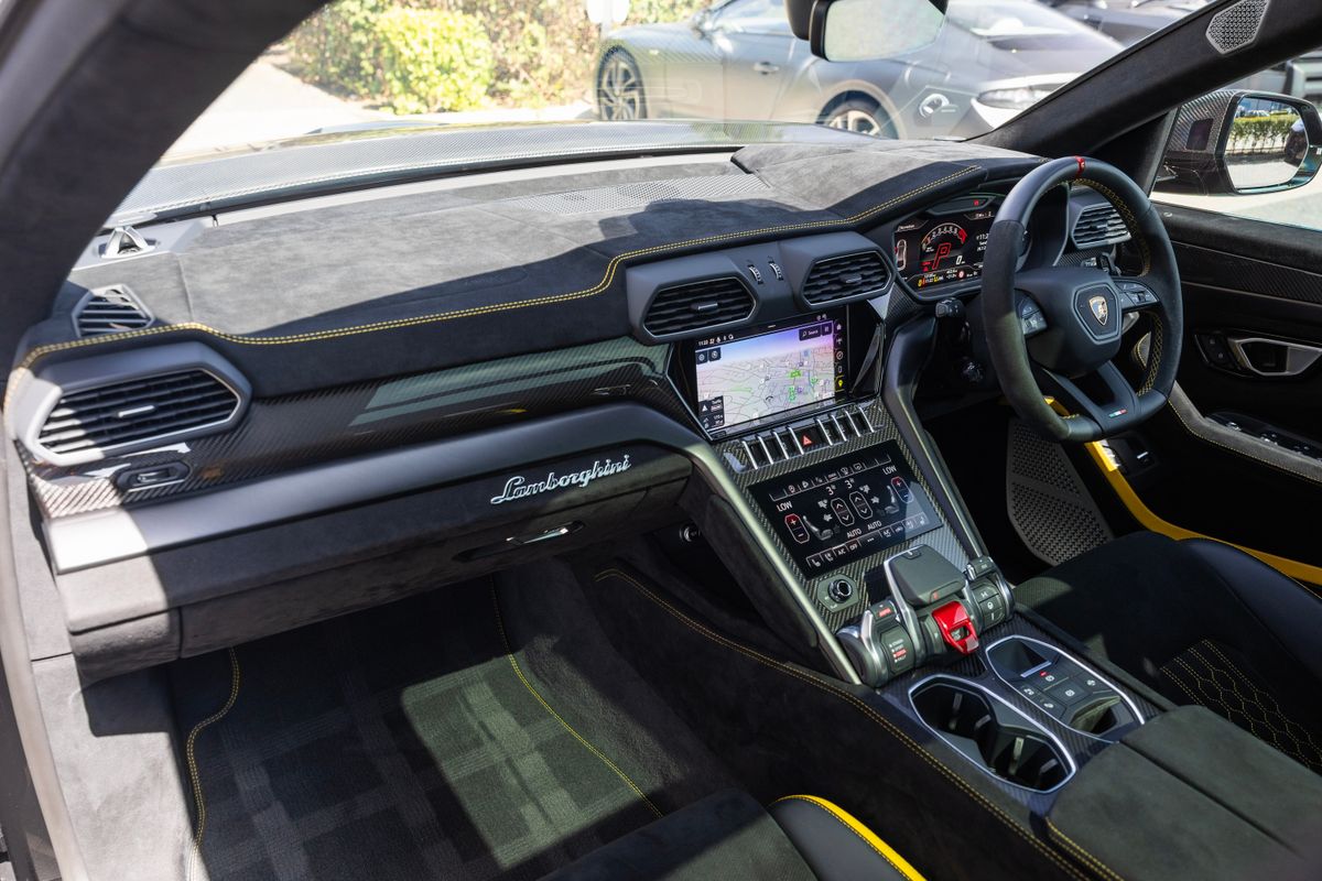 2024 Lamborghini Urus Performante URBAN