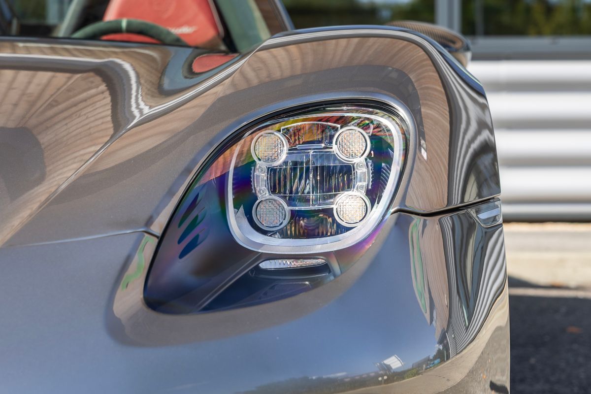 2015 Porsche 918 Spyder Weissach