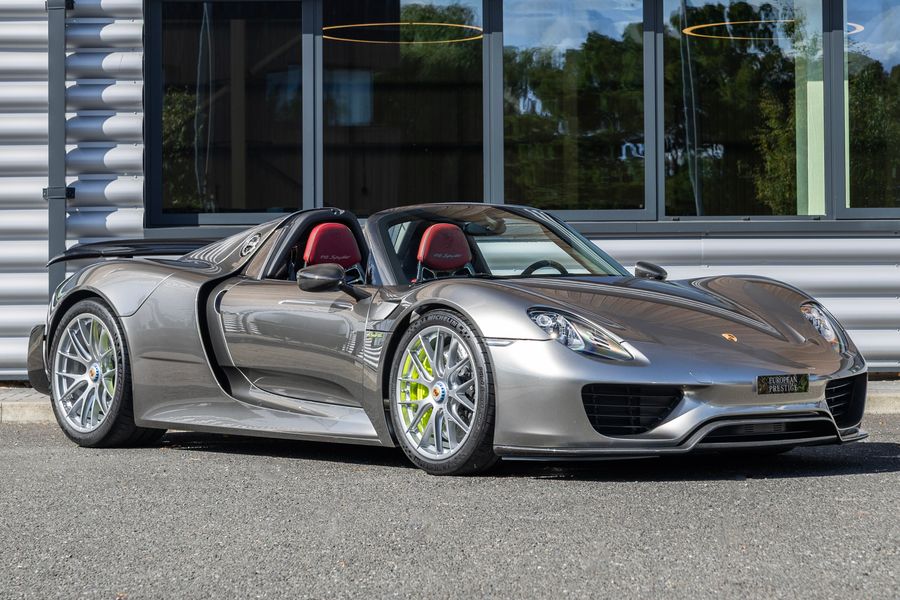 Porsche 918 Spyder Weissach