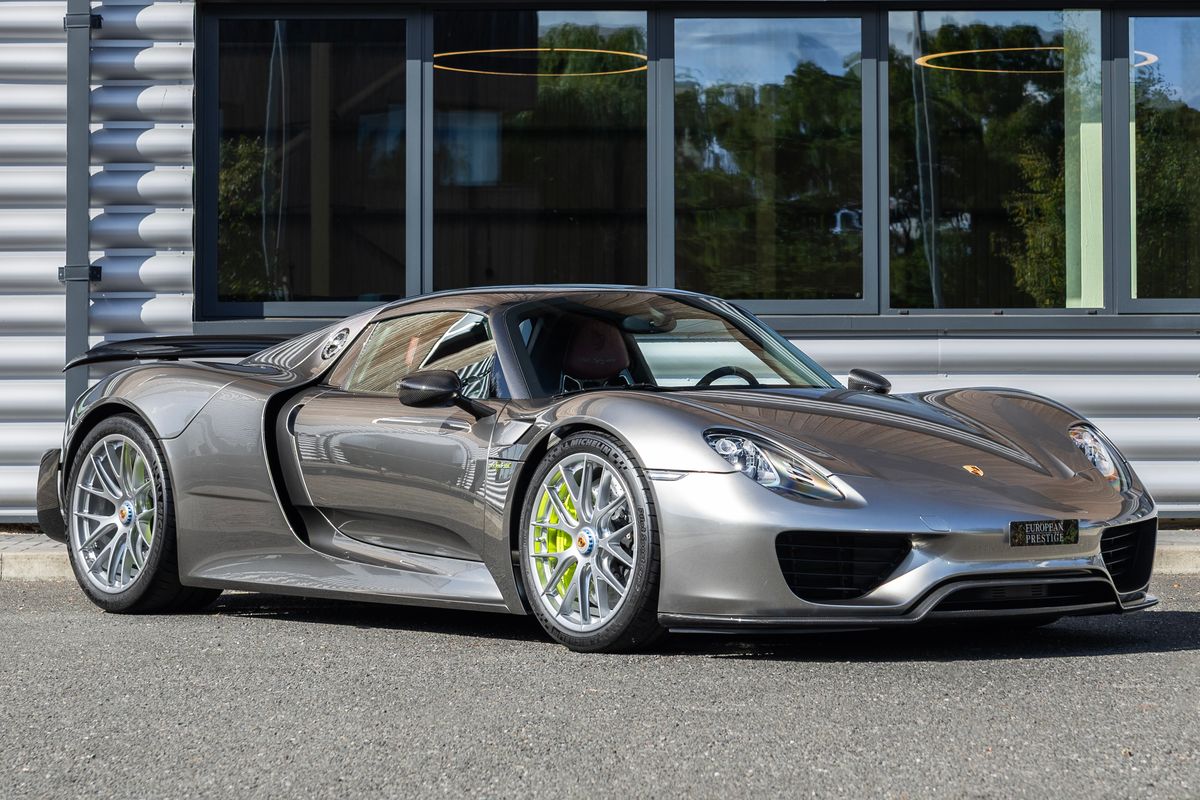 2015 Porsche 918 Spyder Weissach