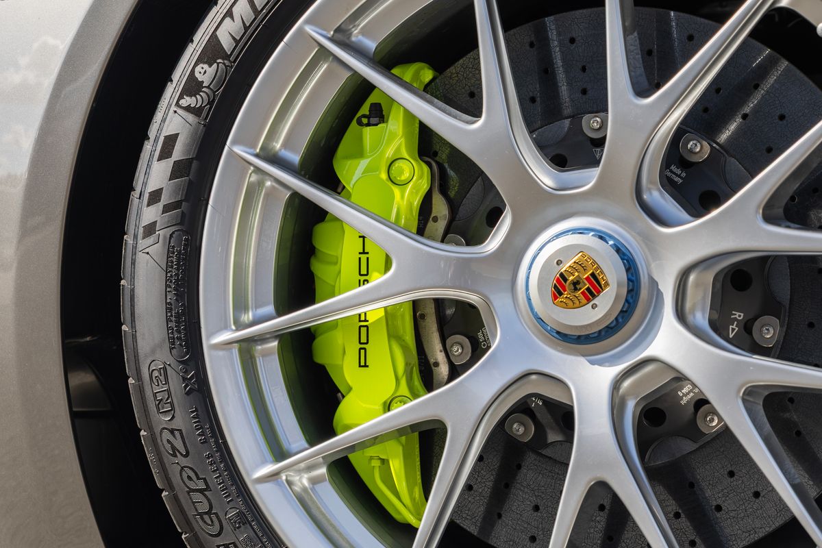 2015 Porsche 918 Spyder Weissach