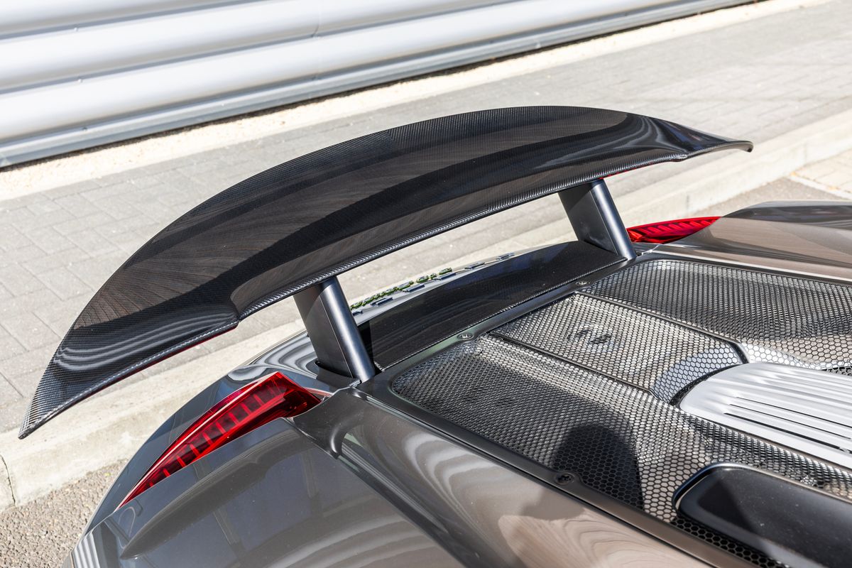 2015 Porsche 918 Spyder Weissach