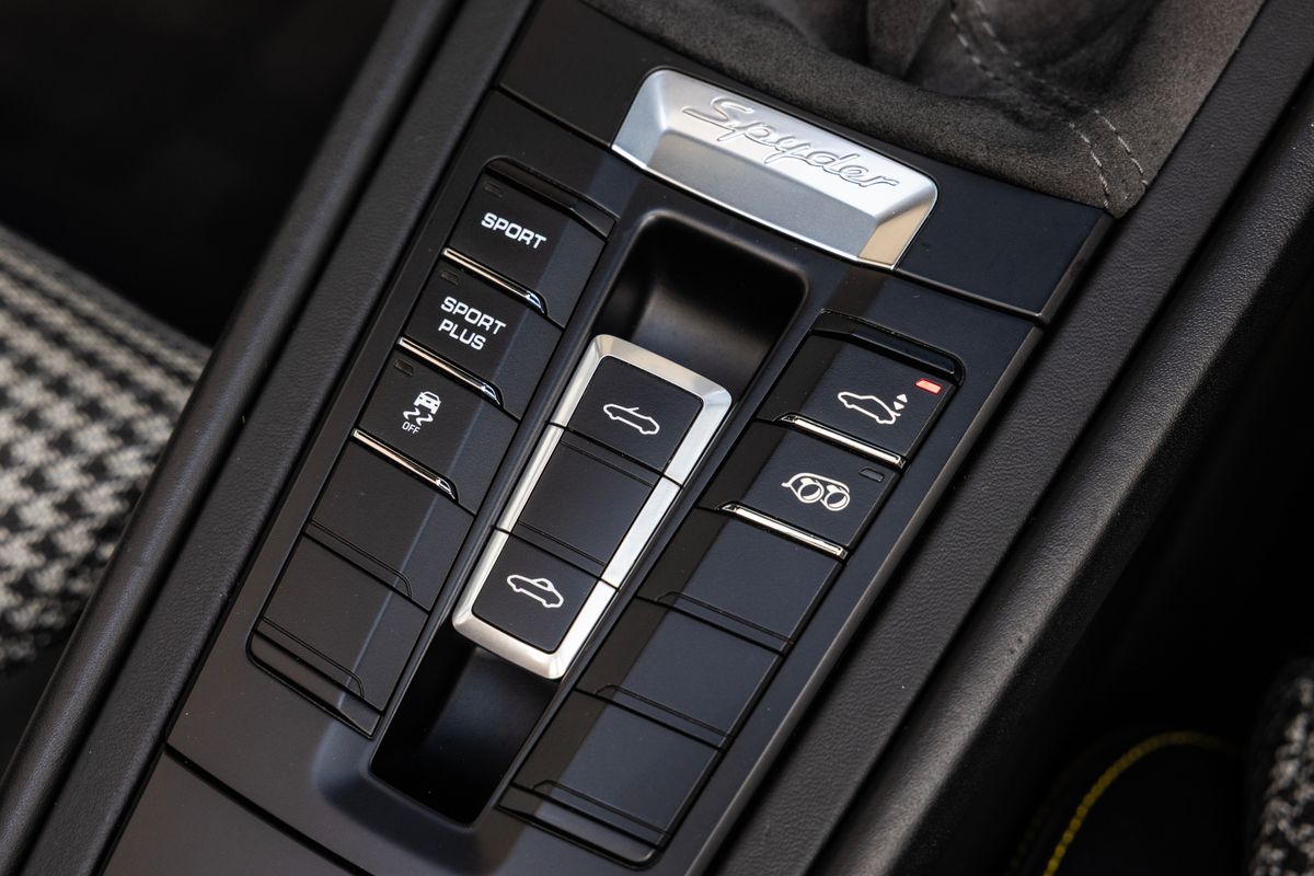2016 Porsche Boxster (981) Spyder