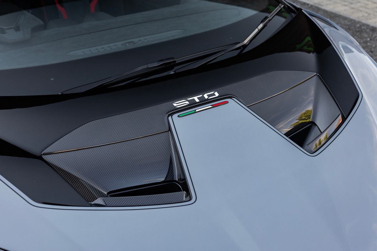 2023 Lamborghini Huracán STO 60th Anniversary Edition