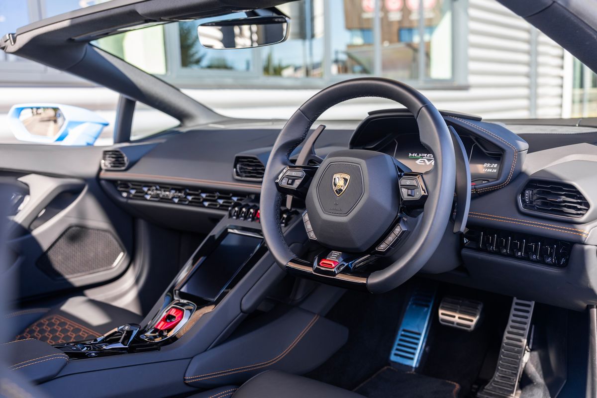 2023 Lamborghini Huracán Evo Spyder