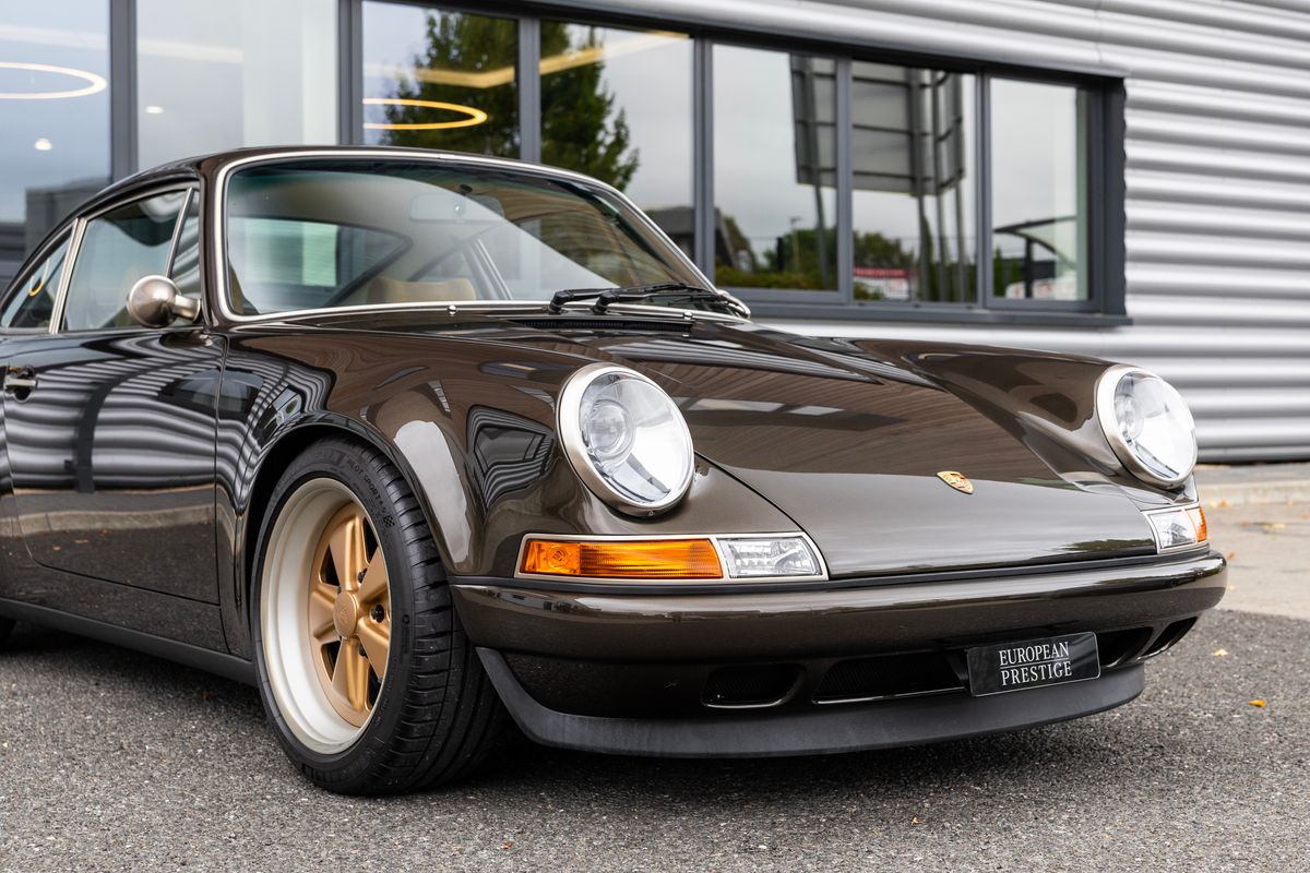 1990 Porsche 911 (964) Reimagined By Singer "Classic Study" Indy Commission