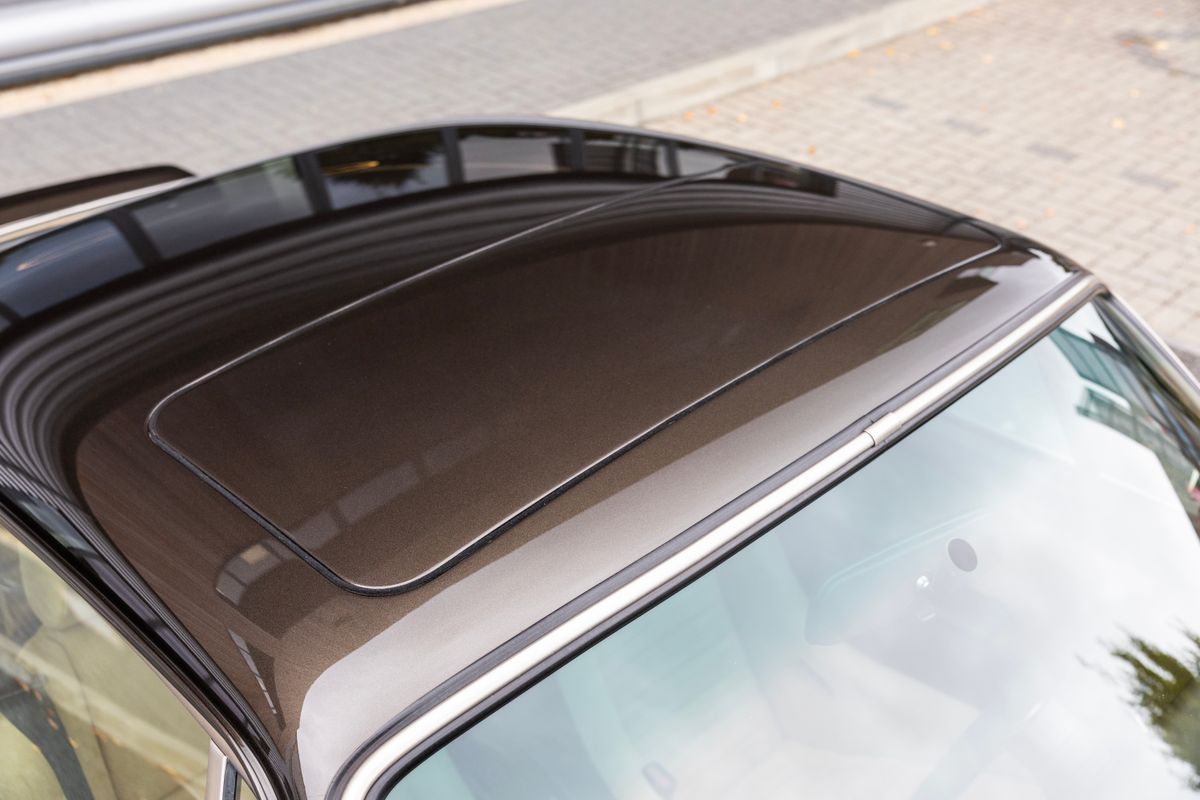 1990 Porsche 911 (964) Reimagined By Singer "Classic Study" Indy Commission