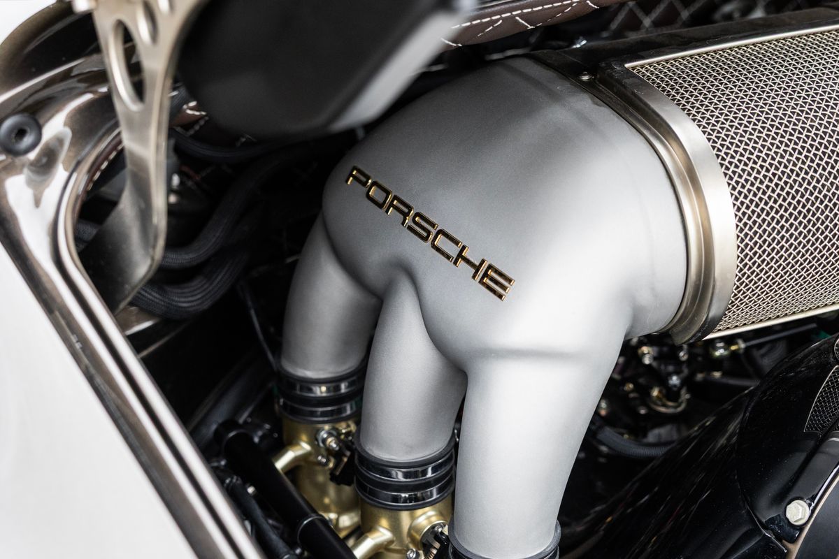 1990 Porsche 911 (964) Reimagined By Singer "Classic Study" Indy Commission
