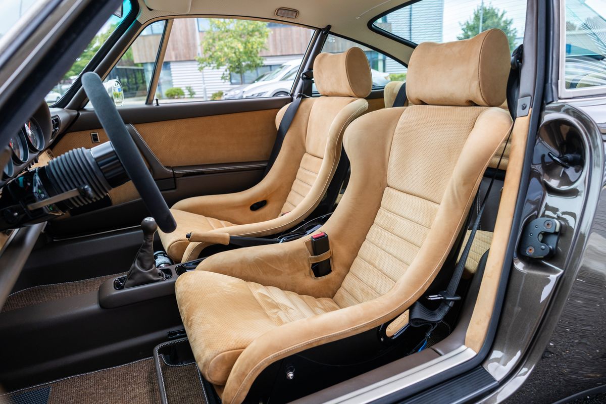1990 Porsche 911 (964) Reimagined By Singer "Classic Study" Indy Commission