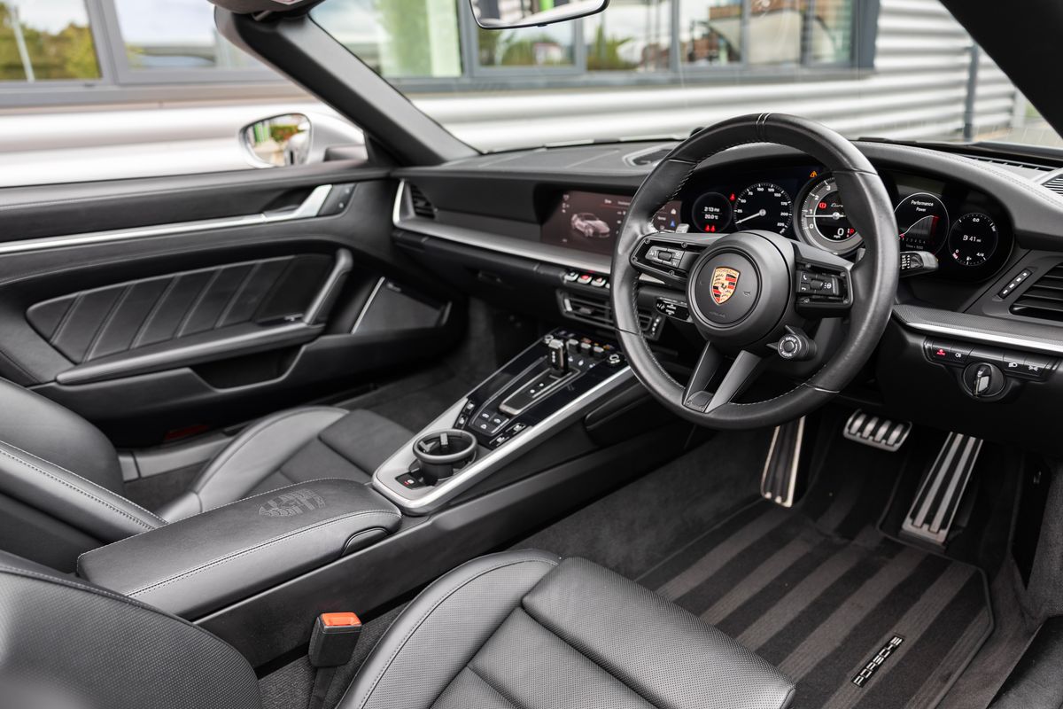2024 Porsche 911 (992) Turbo Cabriolet