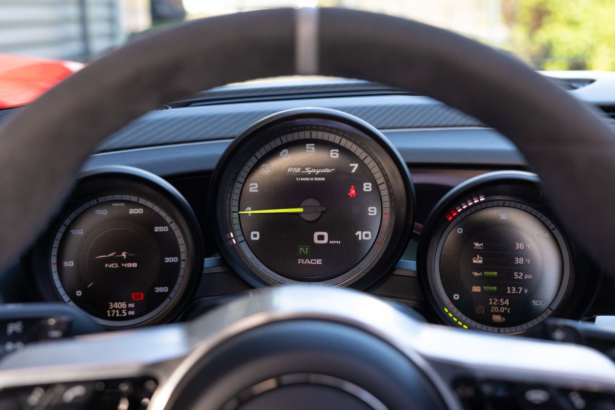 2015 Porsche 918 Spyder Weissach