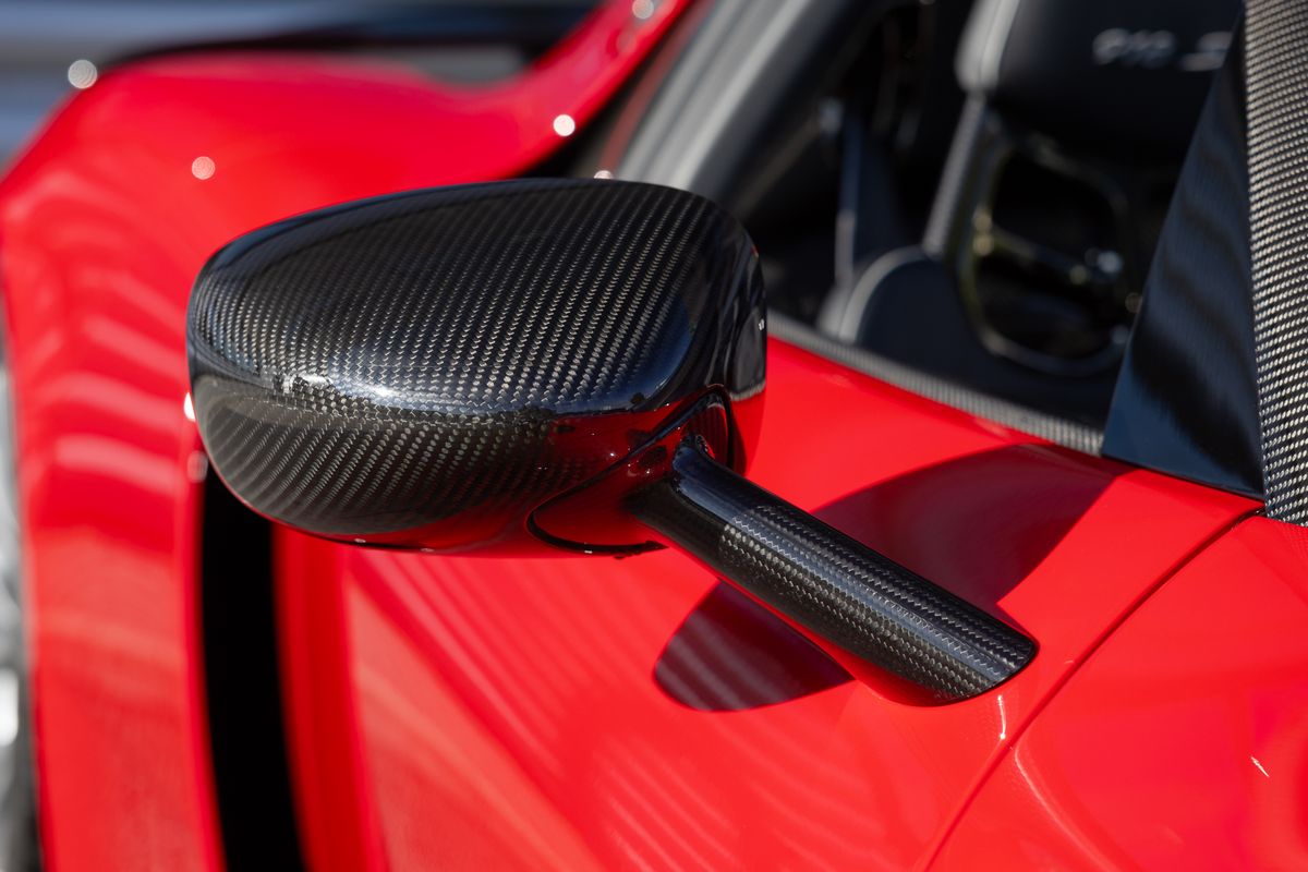 2015 Porsche 918 Spyder Weissach