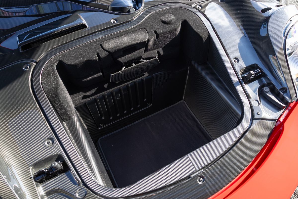 2015 Porsche 918 Spyder Weissach