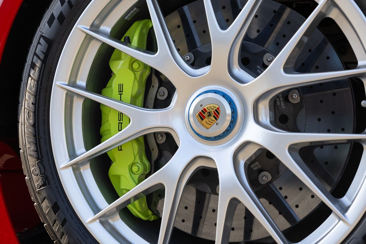 2015 Porsche 918 Spyder Weissach