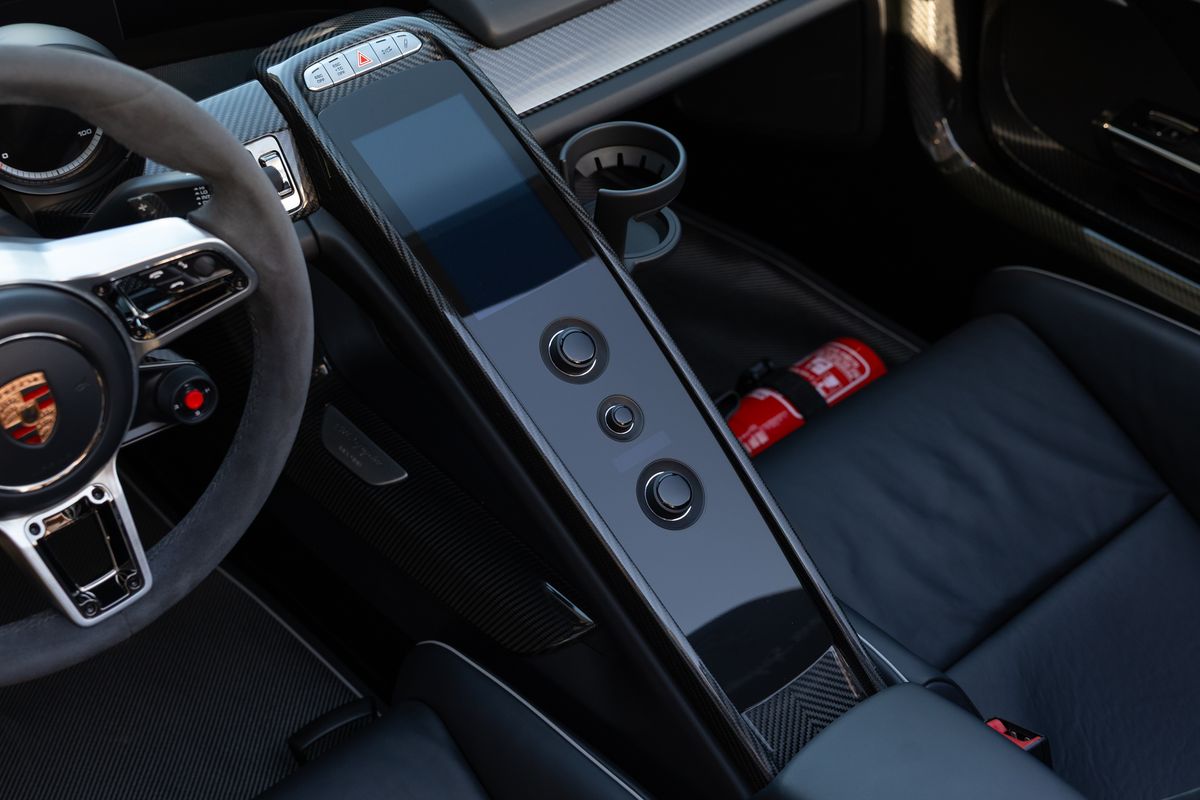 2015 Porsche 918 Spyder Weissach