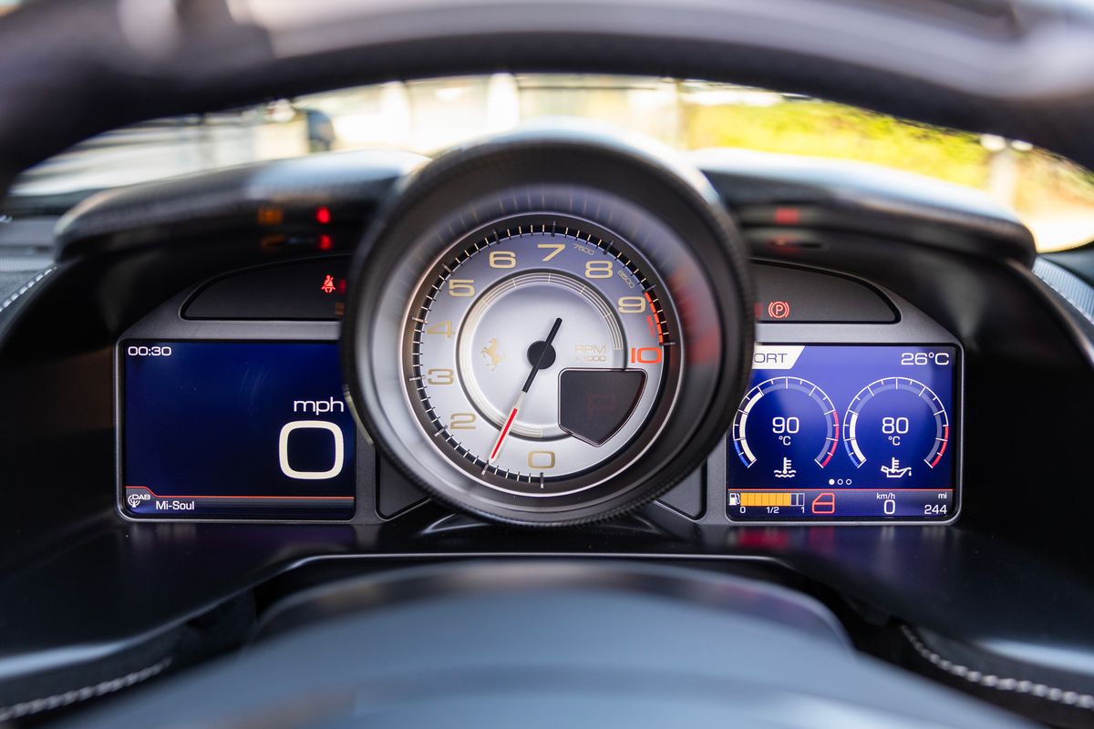 2024 Ferrari 812 Competizione Aperta