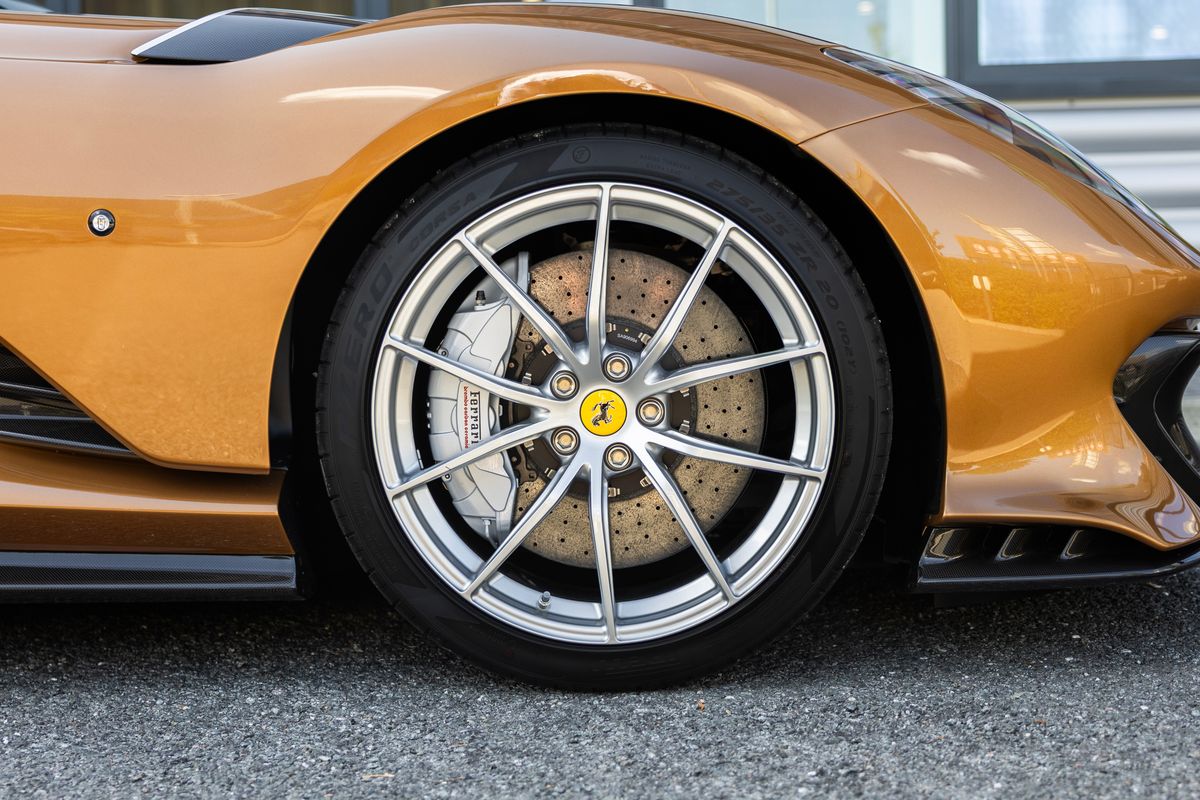 2024 Ferrari 812 Competizione Aperta