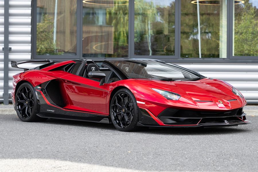 Lamborghini Aventador SVJ Roadster
