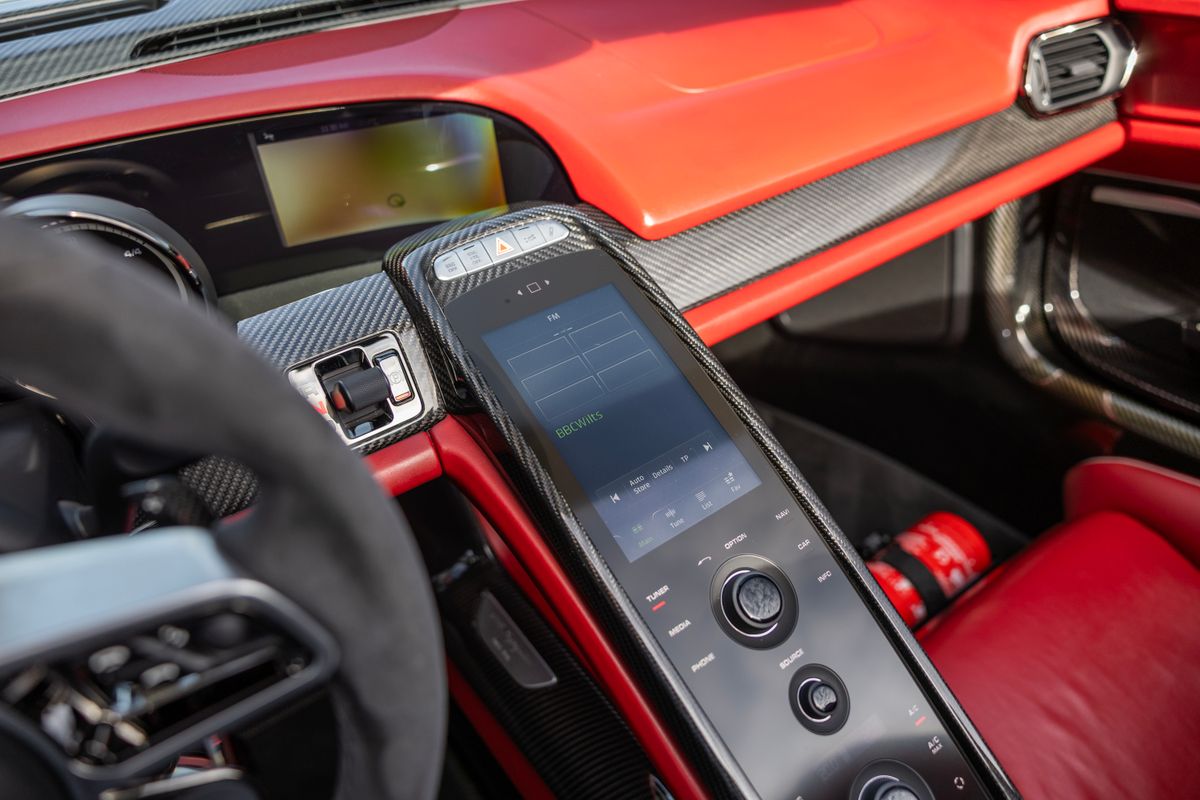 2015 Porsche 918 Spyder Weissach