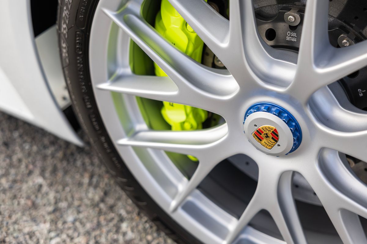 2015 Porsche 918 Spyder Weissach