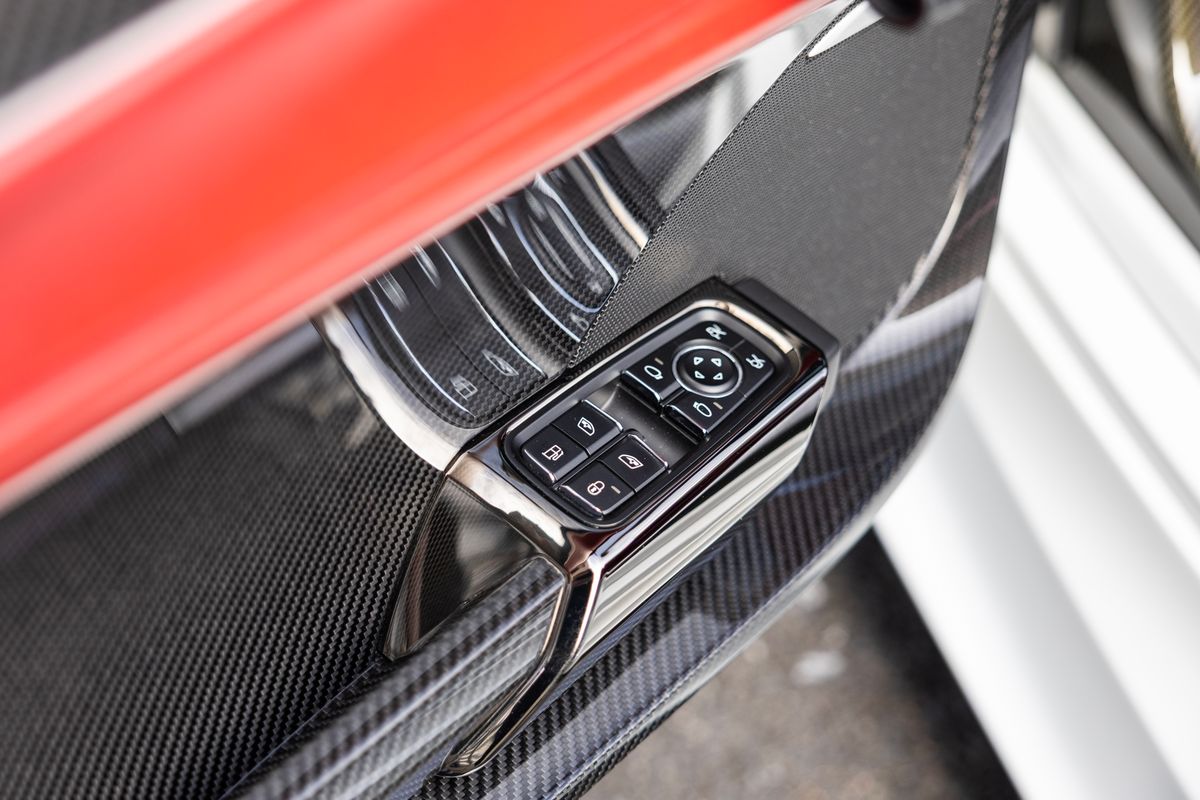 2015 Porsche 918 Spyder Weissach