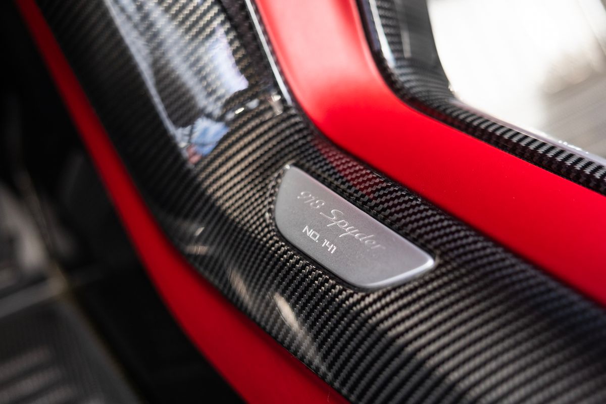 2015 Porsche 918 Spyder Weissach