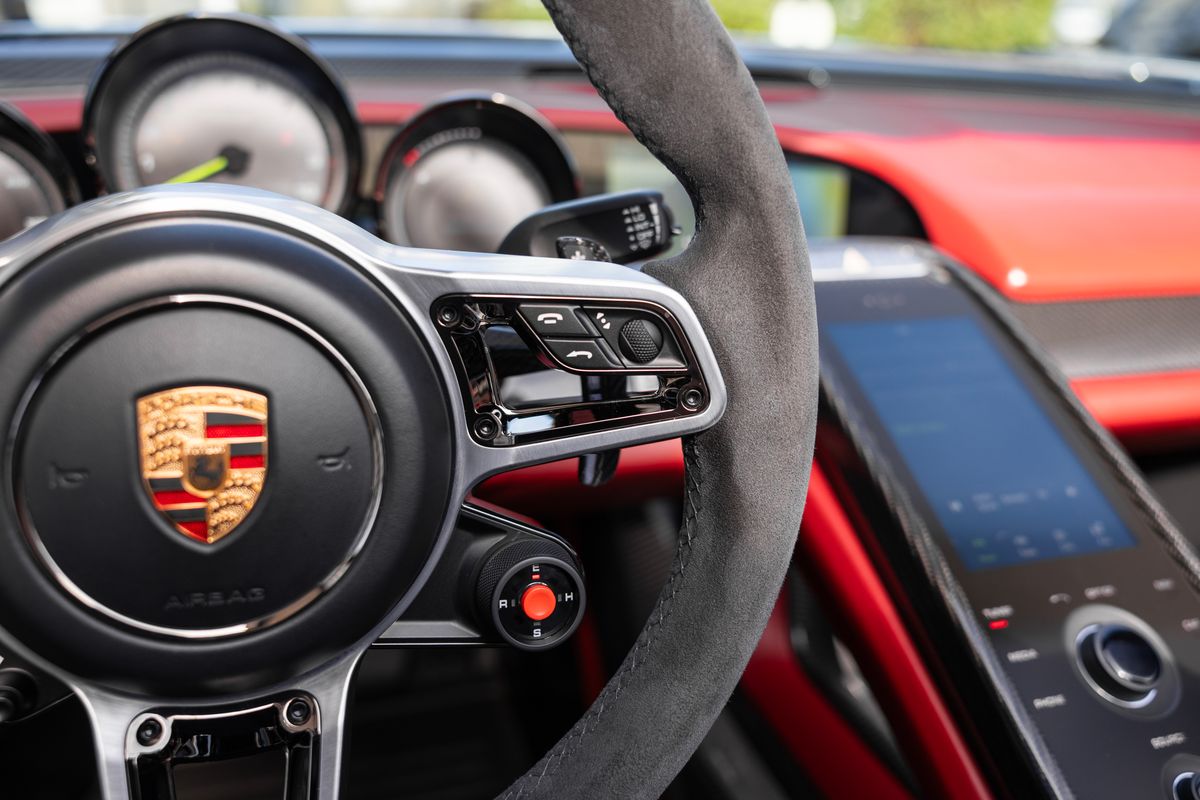 2015 Porsche 918 Spyder Weissach