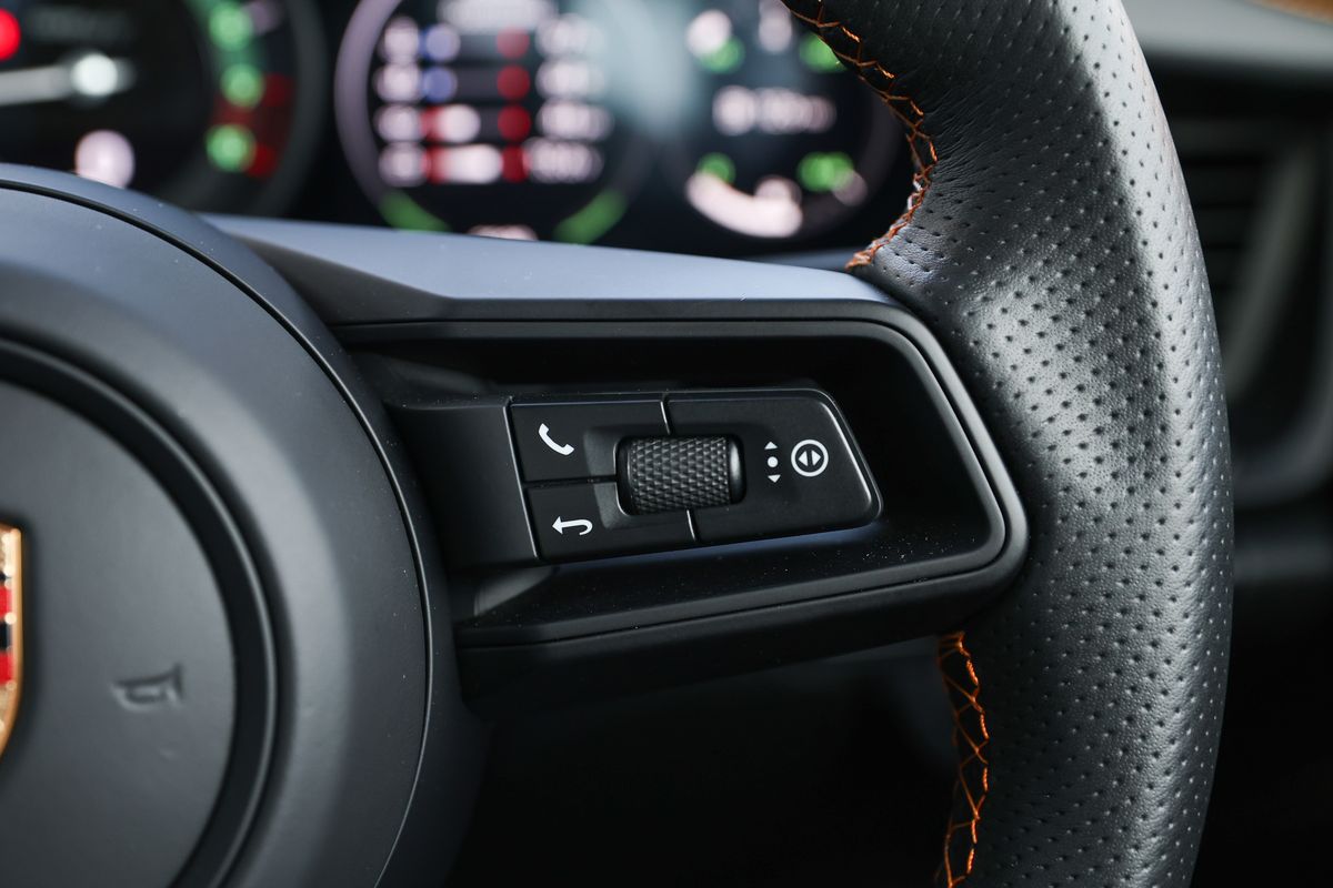 2025 Porsche 911 (992.1) S/T