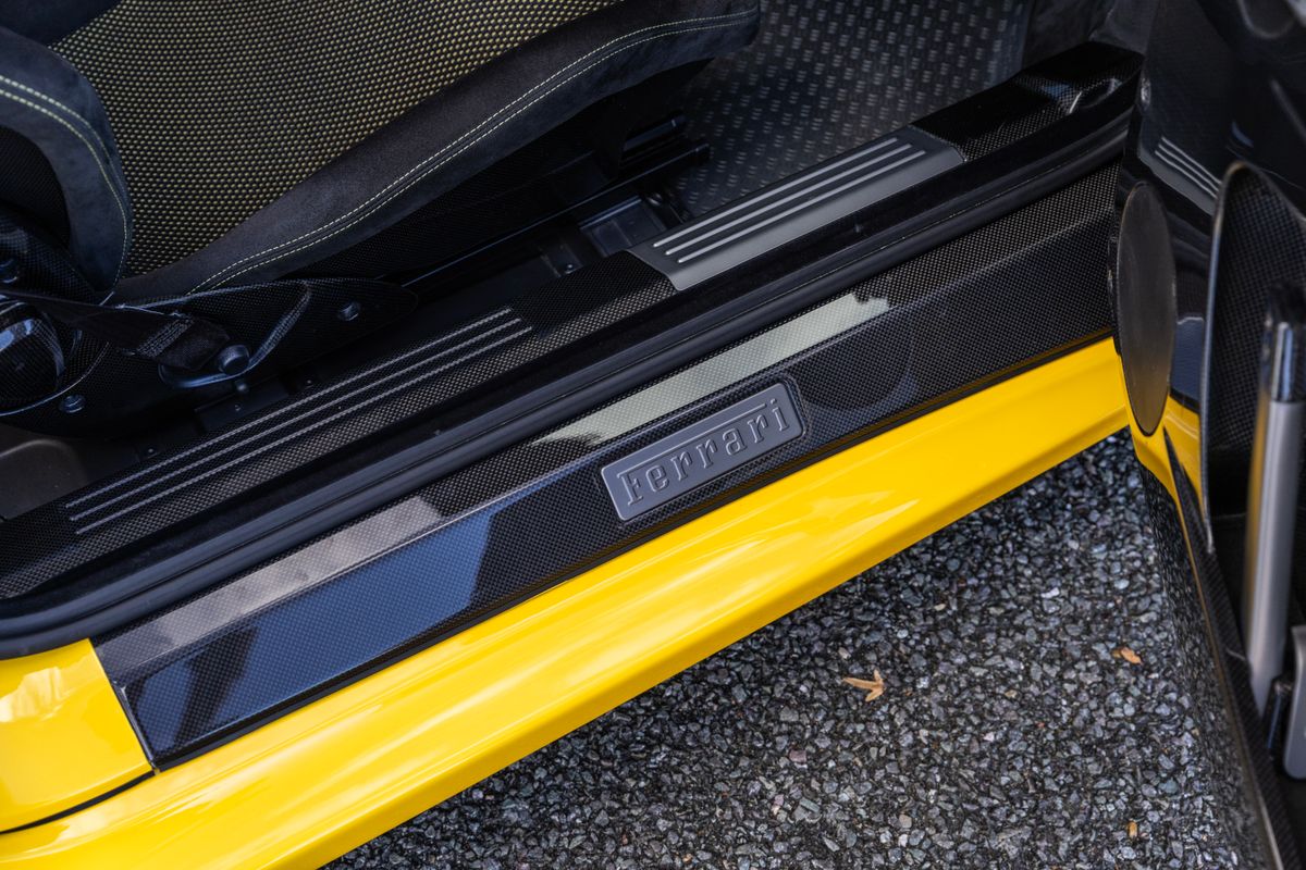 2009 Ferrari 430 Scuderia Spider 16M