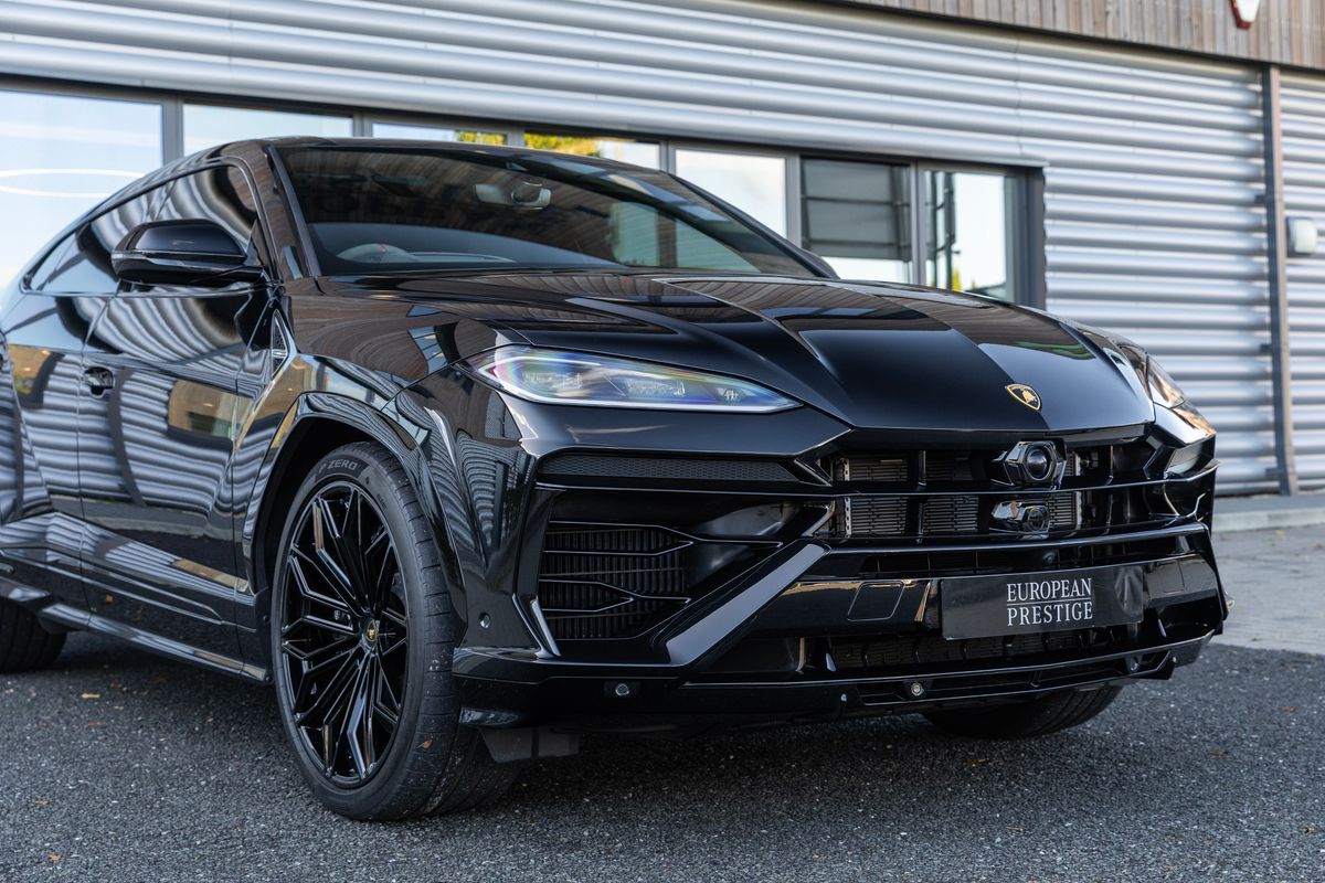 2025 Lamborghini Urus SE