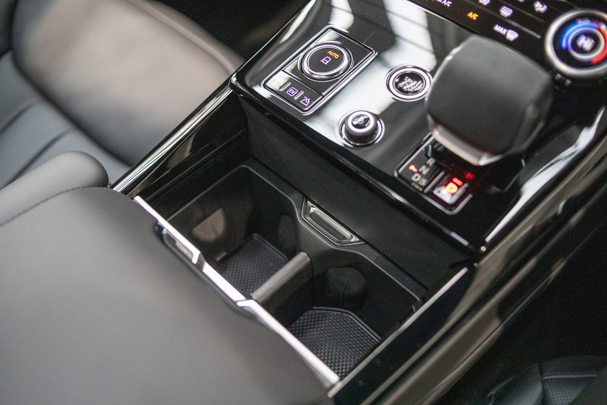 2022 Land Rover Range Rover Sport First Edition P510e 3.0 38.2kWh