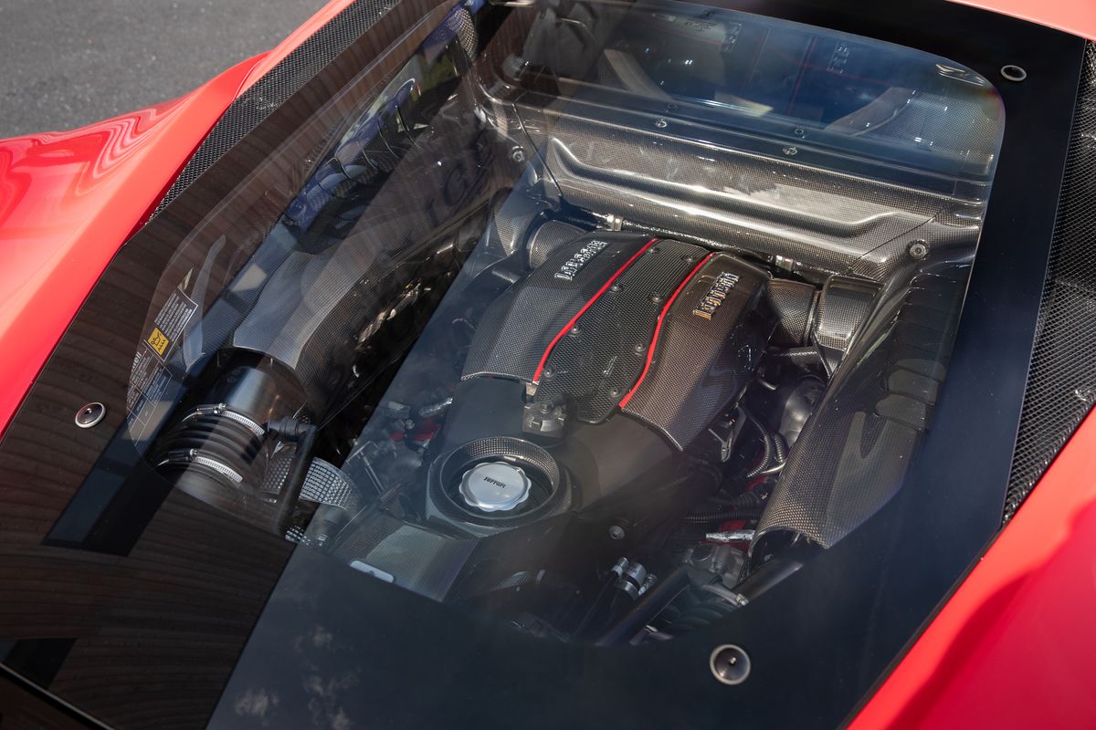 2020 Ferrari 488 Pista 3.9T V8 F1 DCT