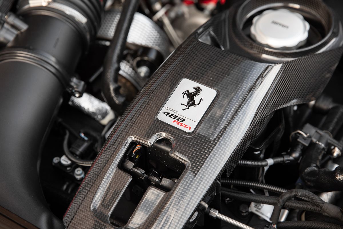 2020 Ferrari 488 Pista 3.9T V8 F1 DCT