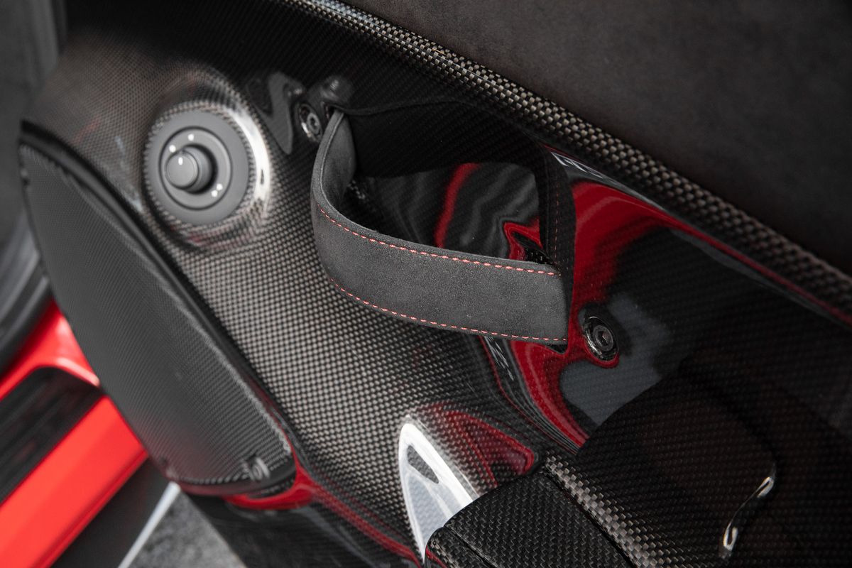 2020 Ferrari 488 Pista 3.9T V8 F1 DCT