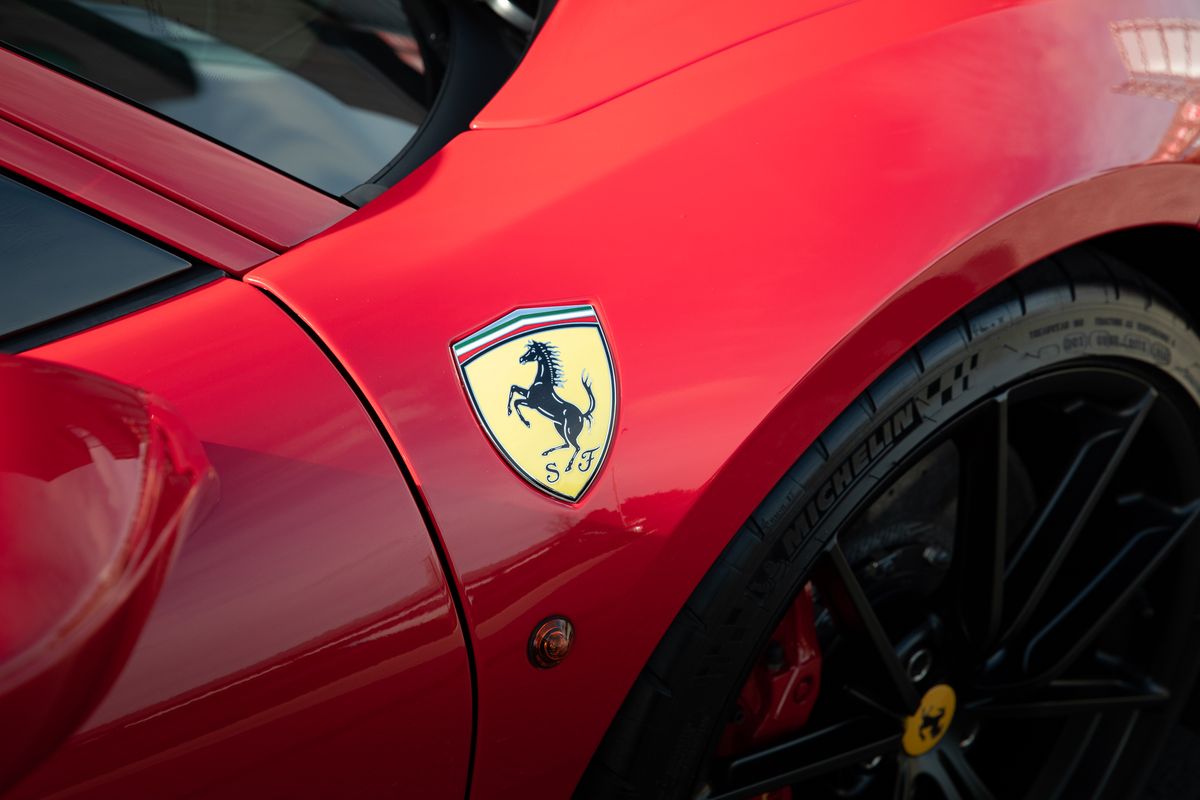 2020 Ferrari 488 Pista 3.9T V8 F1 DCT