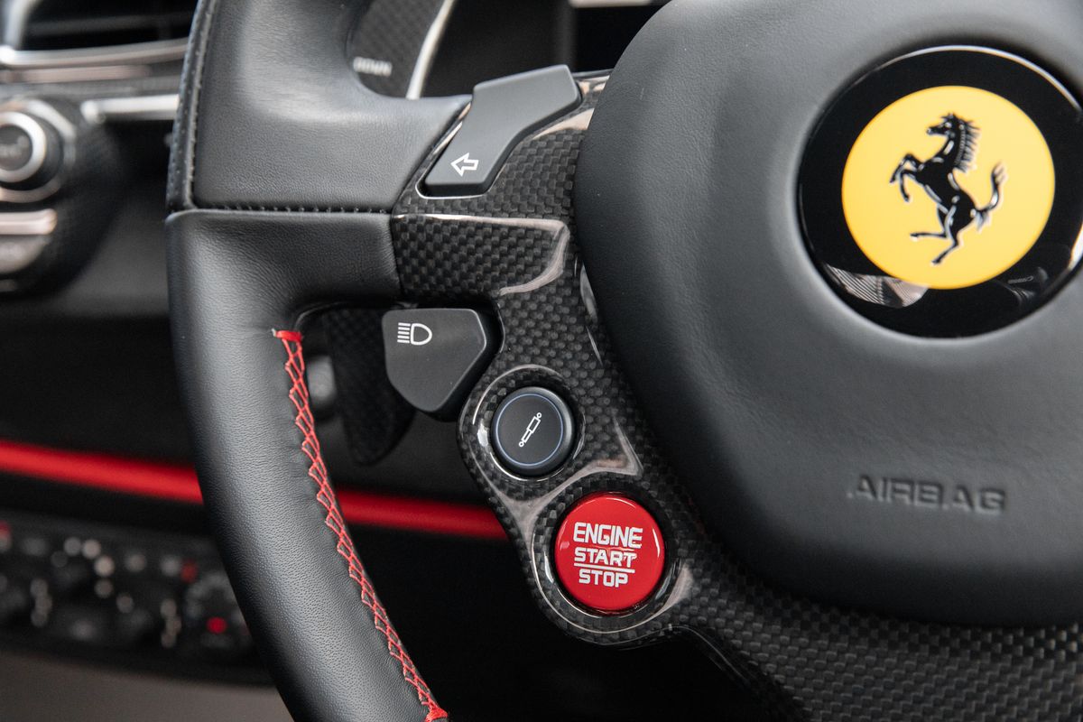 2020 Ferrari 488 Pista 3.9T V8 F1 DCT