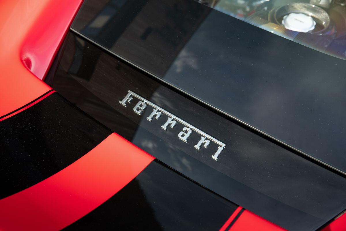 2020 Ferrari 488 Pista 3.9T V8 F1 DCT