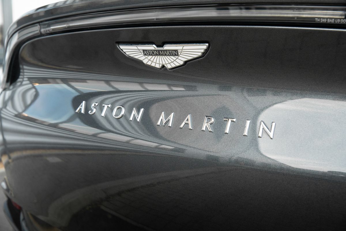 2021 Aston Martin DBX V8 1913 Edition