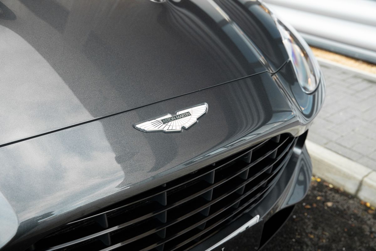 2021 Aston Martin DBX V8 1913 Edition