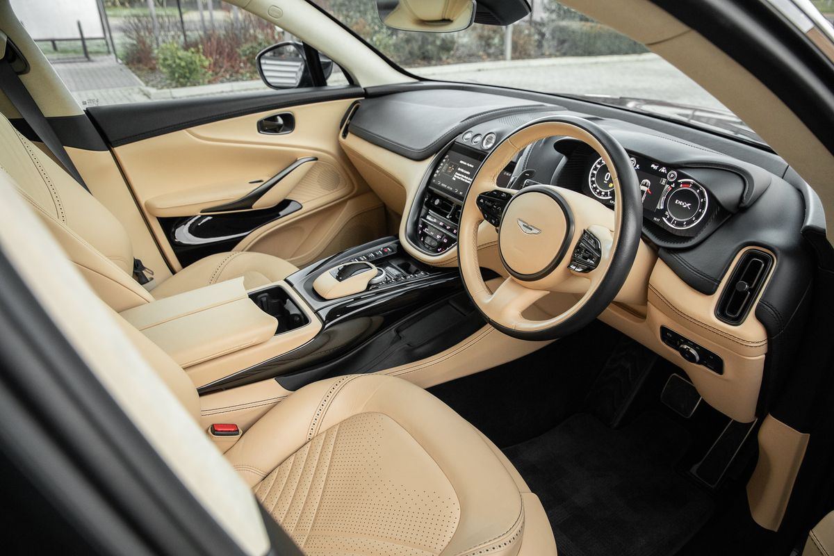 2021 Aston Martin DBX V8 1913 Edition