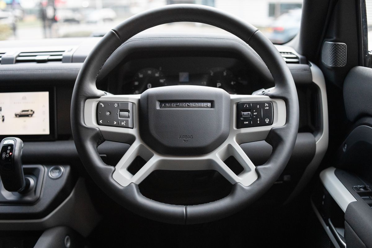 2022 Land Rover Defener URBAN 110 3.0 D250 MHEV X-Dynamic S