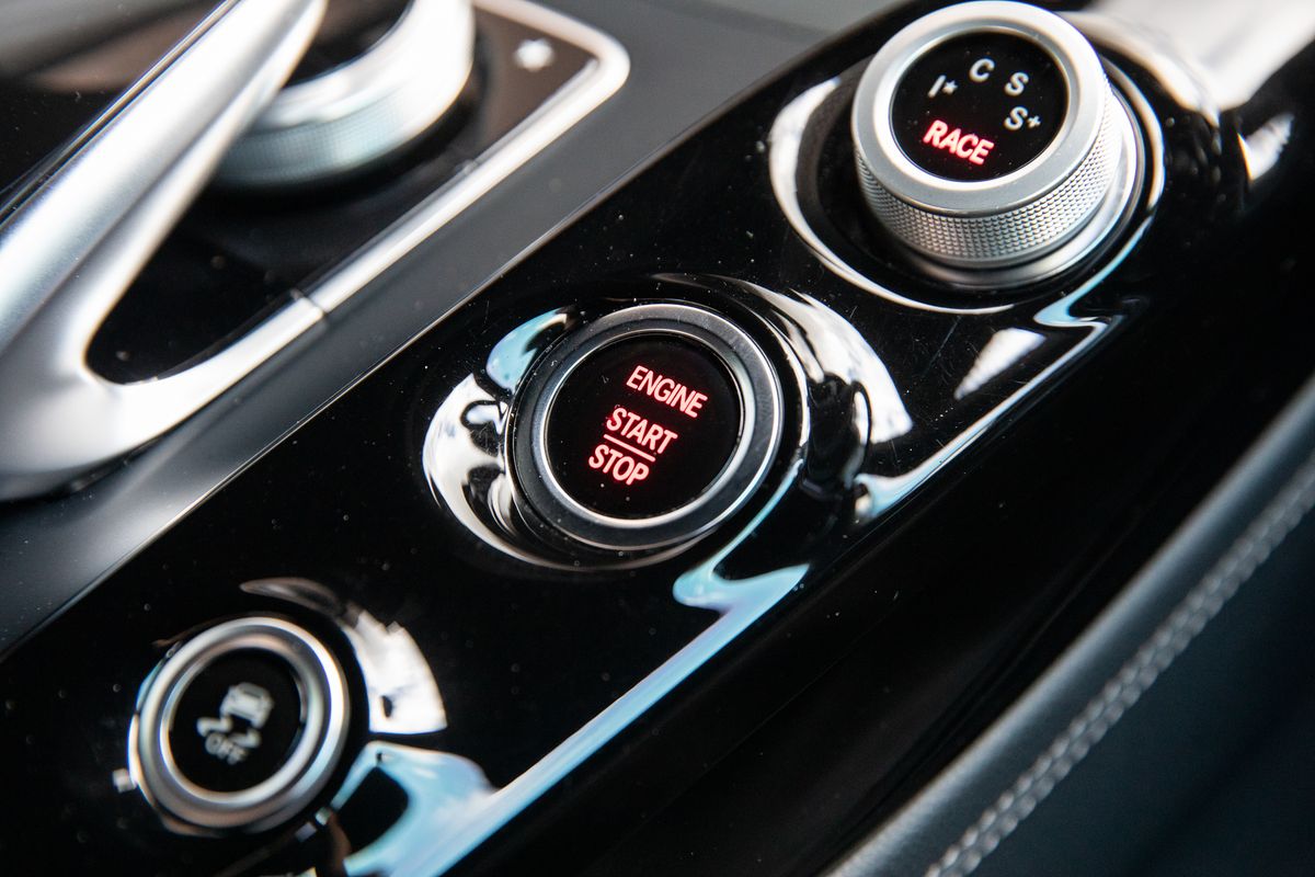 2019 Mercedes-Benz AMG GT-R Premium
