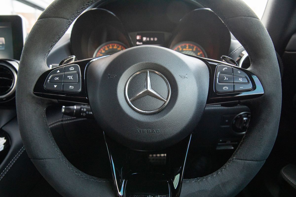 2019 Mercedes-Benz AMG GT-R Premium