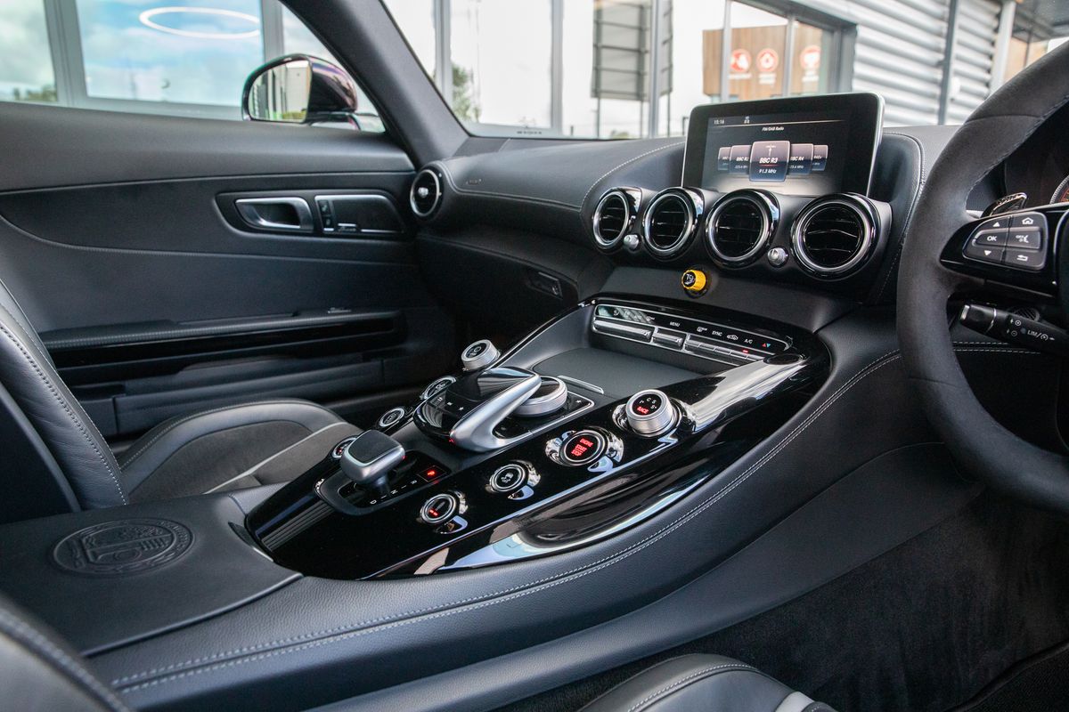 2019 Mercedes-Benz AMG GT-R Premium