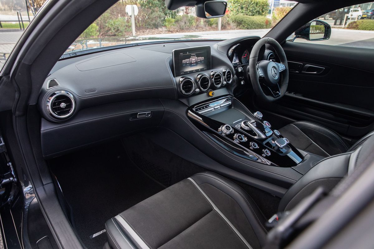2019 Mercedes-Benz AMG GT-R Premium