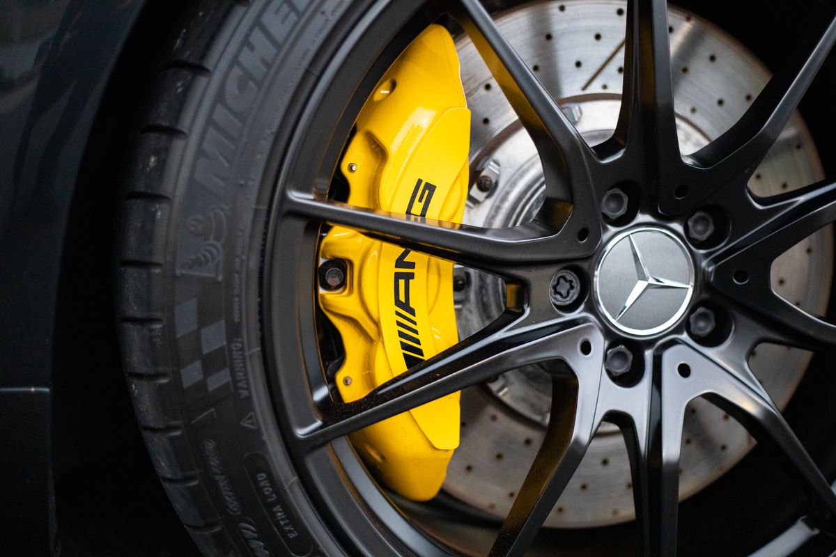 2019 Mercedes-Benz AMG GT-R Premium