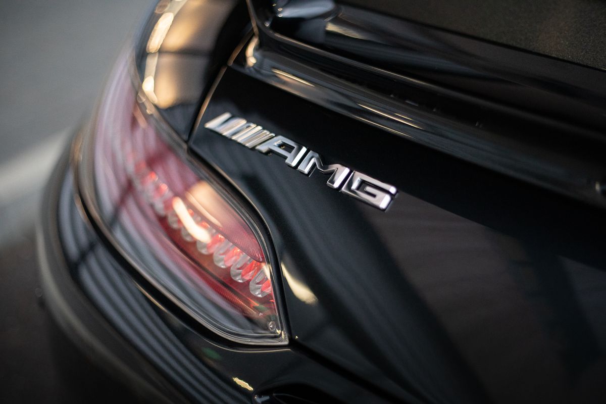 2019 Mercedes-Benz AMG GT-R Premium