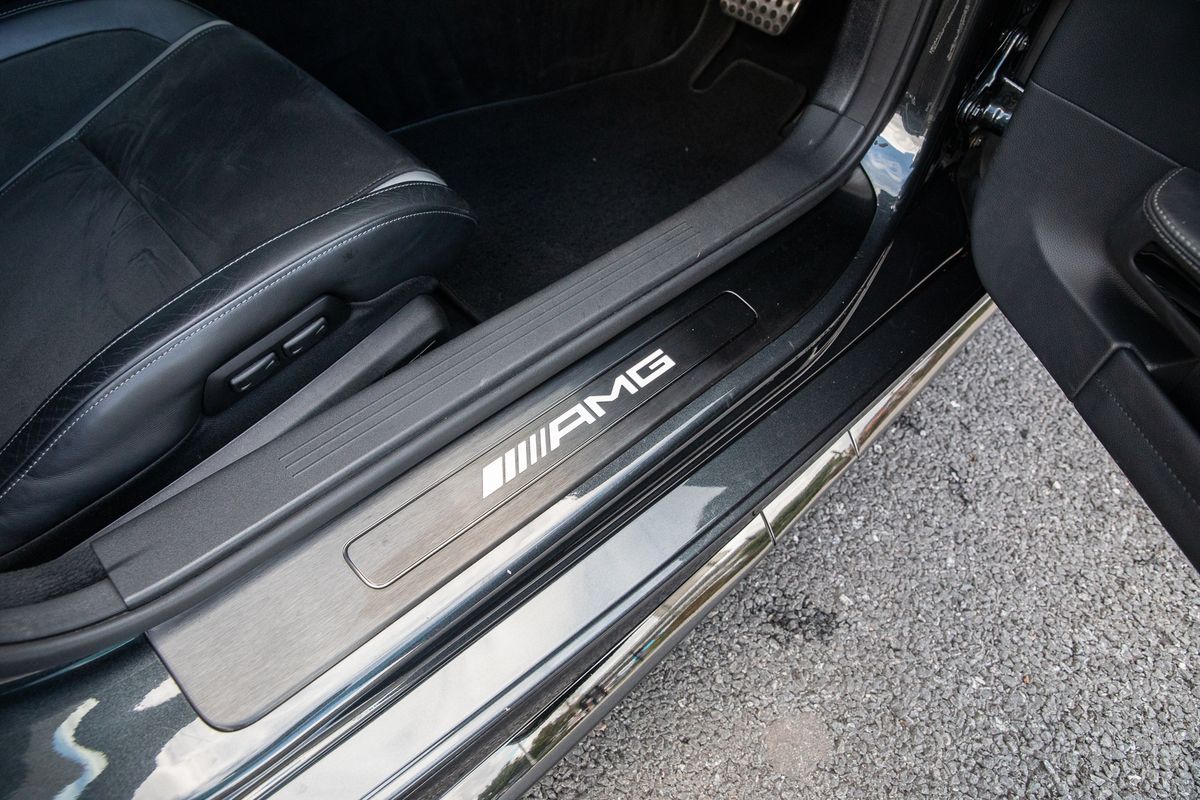 2019 Mercedes-Benz AMG GT-R Premium