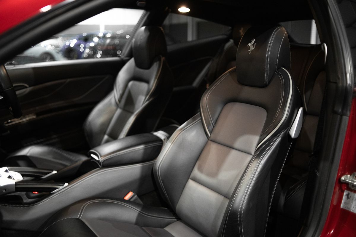 2012 Ferrari FF V12